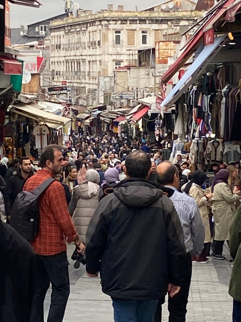 Mahmutpaşa and Sultanhamam Bazaars around Covered Bazaar in Istanbul